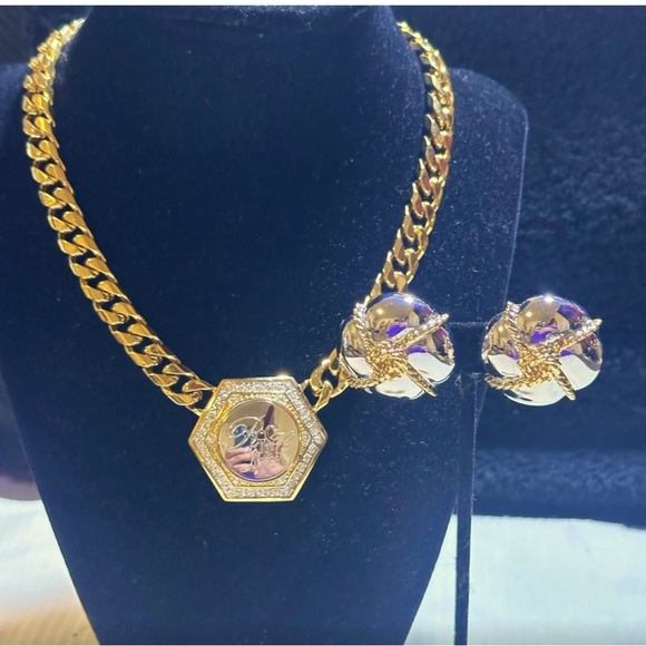 FABULOUS Vtg NINA RICCI Heavy Gold Link Necklace with Matching Clip On Earring - Picture 2 of 11